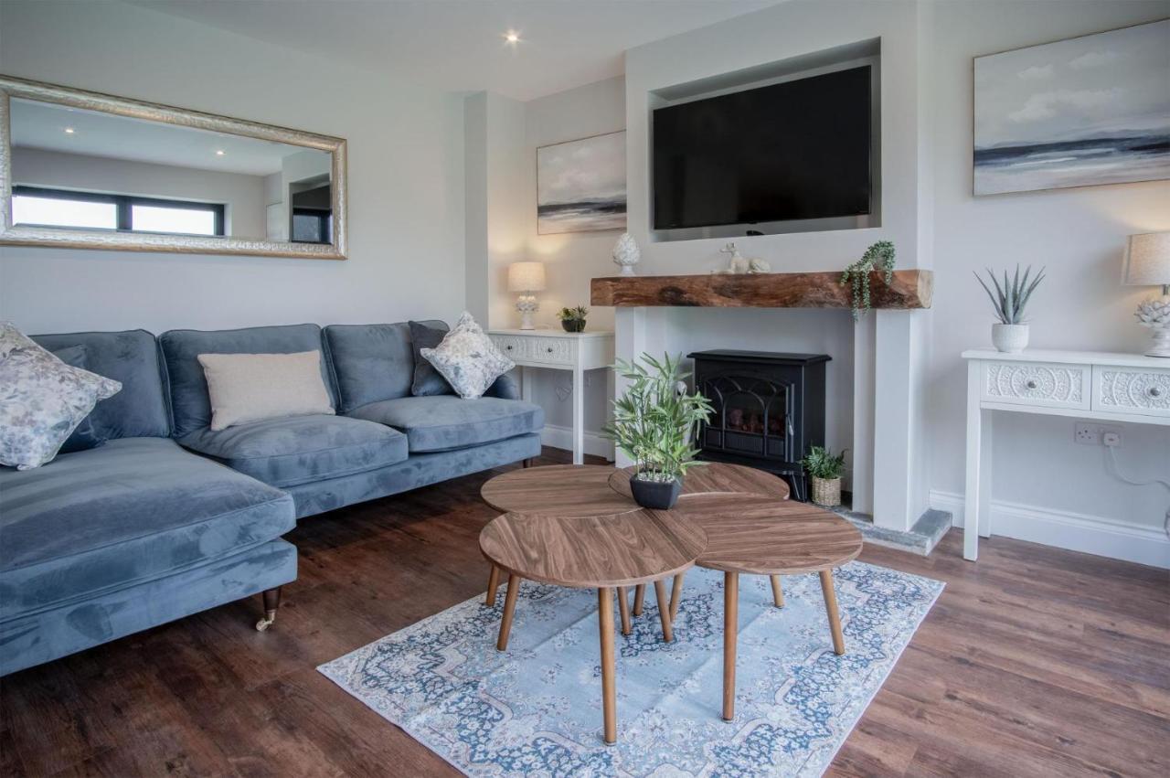 Kiln Park Farmhouse - 4 Bedroom Cottage - ナーバース エクステリア 写真