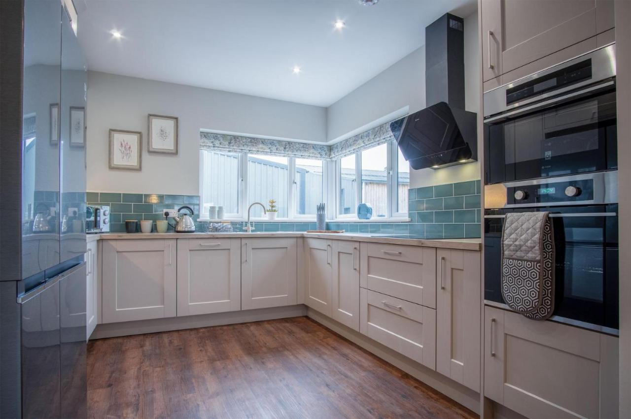 Kiln Park Farmhouse - 4 Bedroom Cottage - ナーバース エクステリア 写真
