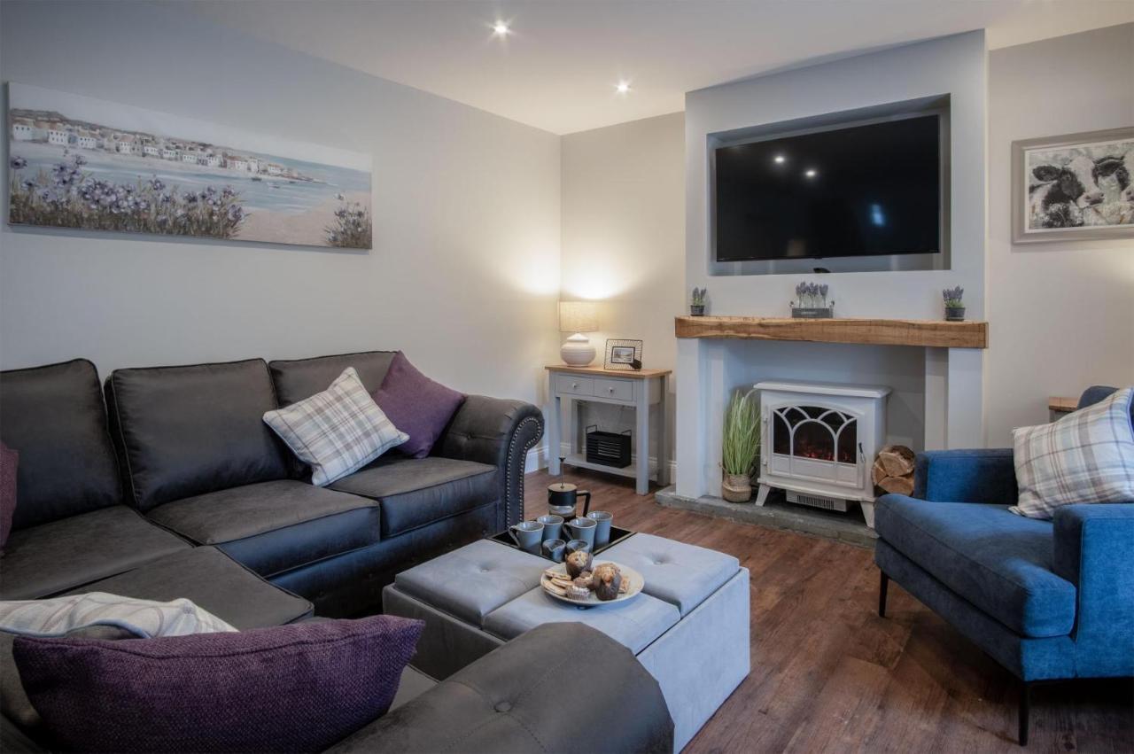 Kiln Park Farmhouse - 4 Bedroom Cottage - ナーバース エクステリア 写真