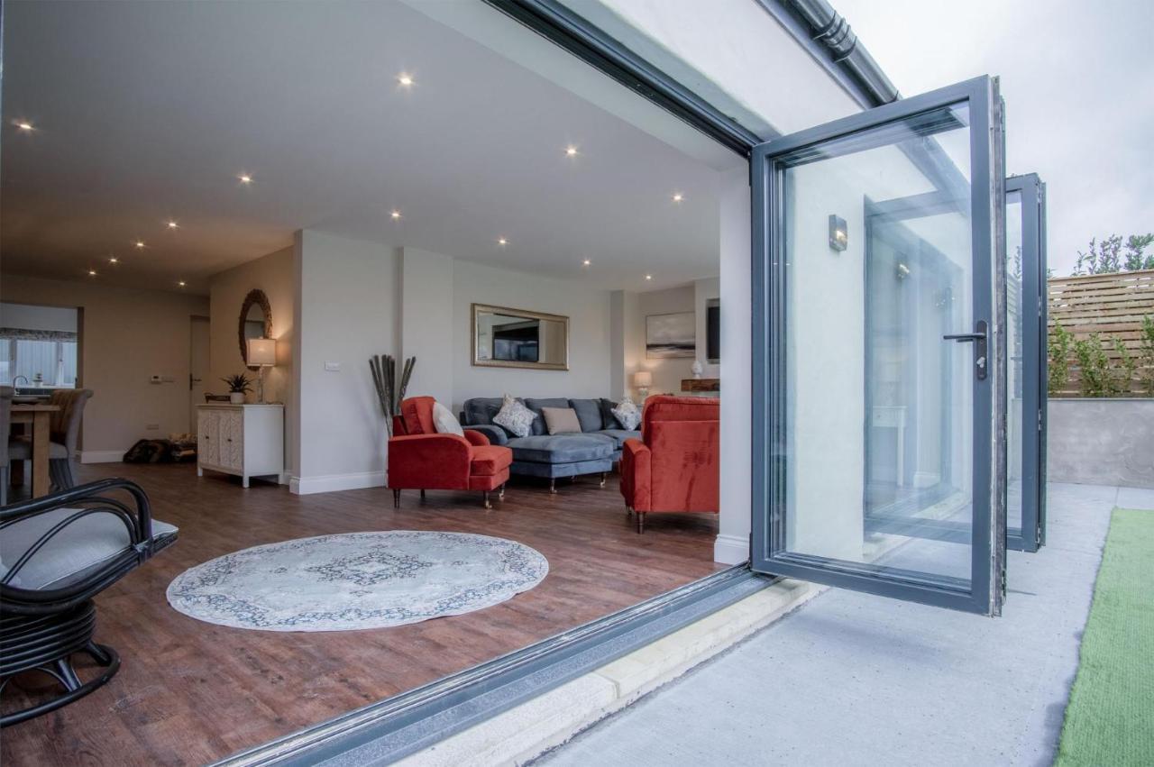Kiln Park Farmhouse - 4 Bedroom Cottage - ナーバース エクステリア 写真